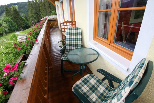 2-Raum-Appartement am Richlegghof - gemütlicher Balkon mit Aussicht auf die Bischofsmütze